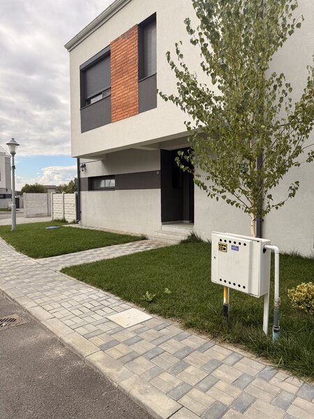 Bragadiru- Ilfov Casa premium 5 camere /3 bai /circuit inchis