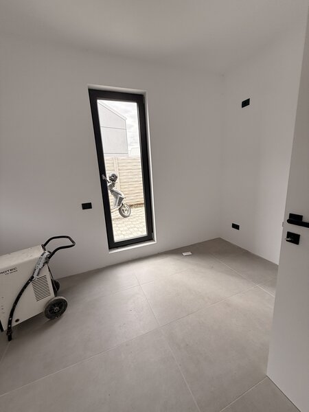 Bragadiru- Ilfov Casa premium 5 camere /3 bai /circuit inchis